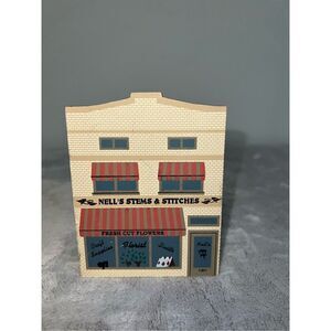 The Cats Meow 1990 Nell's Stems & Stitches Florist Village Building
